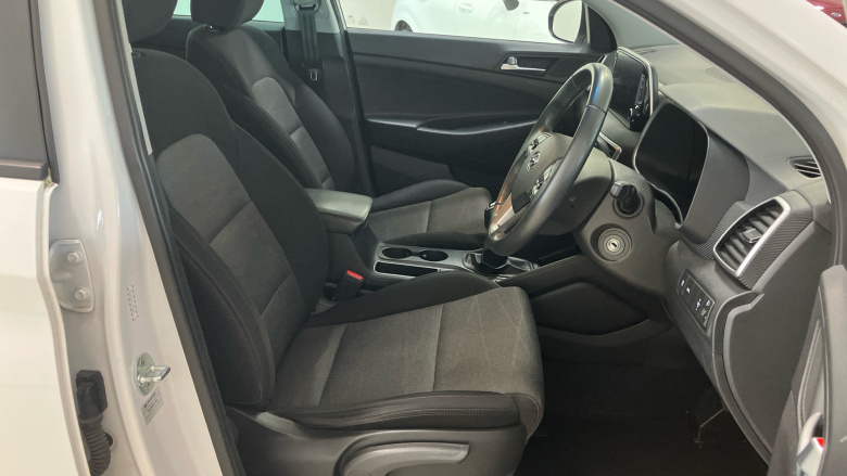 Hyundai Tucson 1.6 CRDi 48V MHD SE Nav 5dr 2WD Diesel Estate